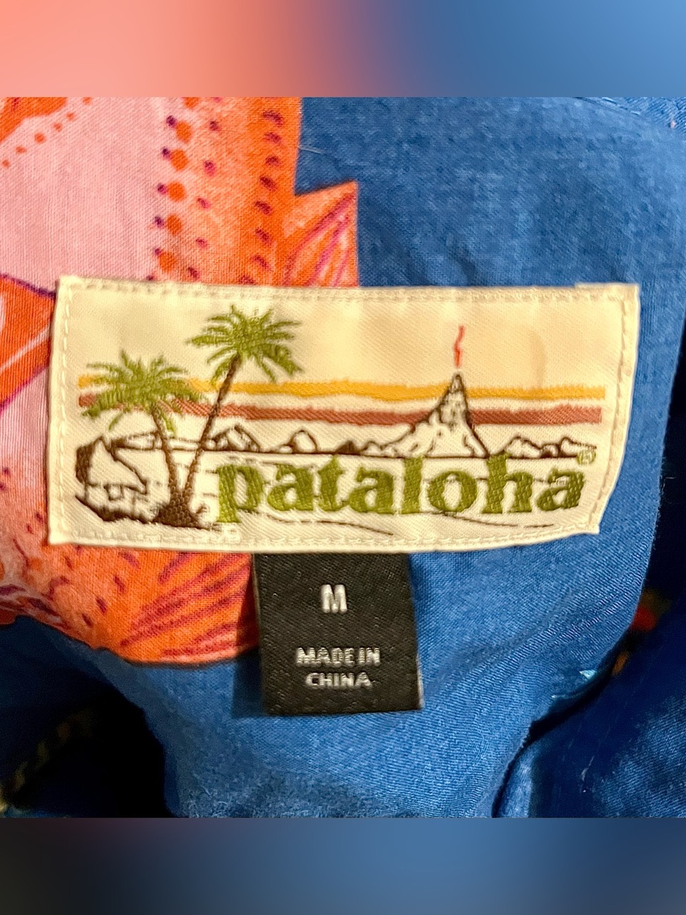 Patagonia Men’s Malihini Pataloha Shirt - Picture 4 of 4